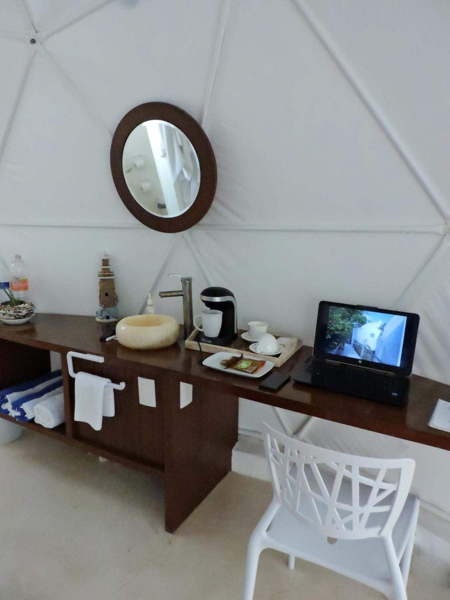 Cozy Room Near The Beach, Party Zone ตูลุม ภายนอก รูปภาพ